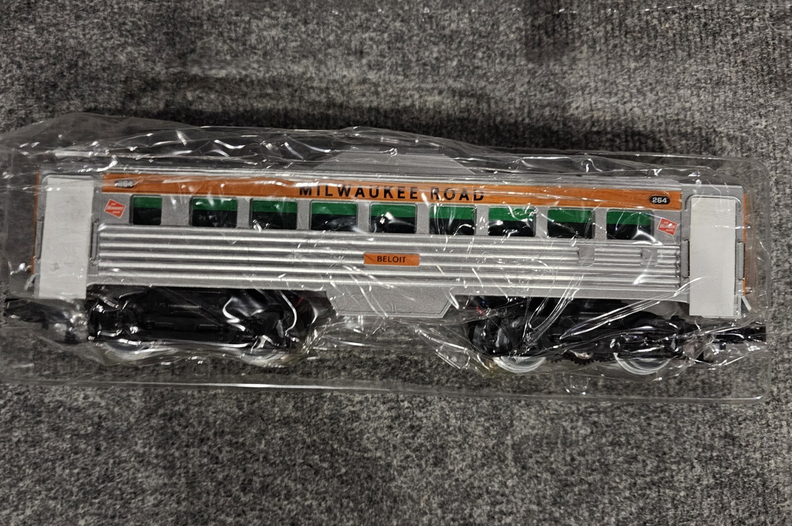 American Rail Diesel Car Milwaukee Road Beloit RMT-5162 Powered RDC Car #264