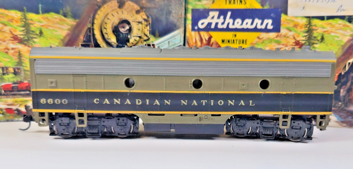 Vntg Athearn HO Canadian National F7A Powered F7B Powered + Dummy B Unit Tested