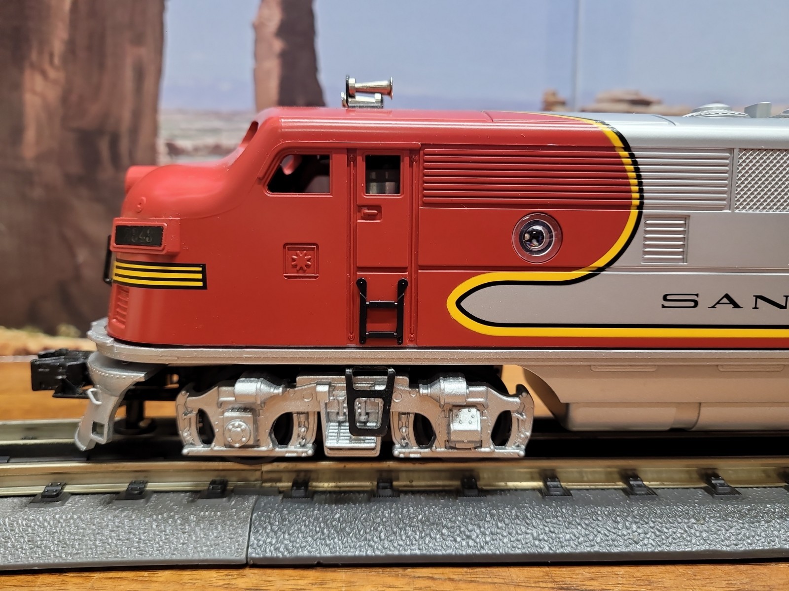 Williams O Gauge F-3 2343 Santa Fe Super Chief Diesel Locomotive