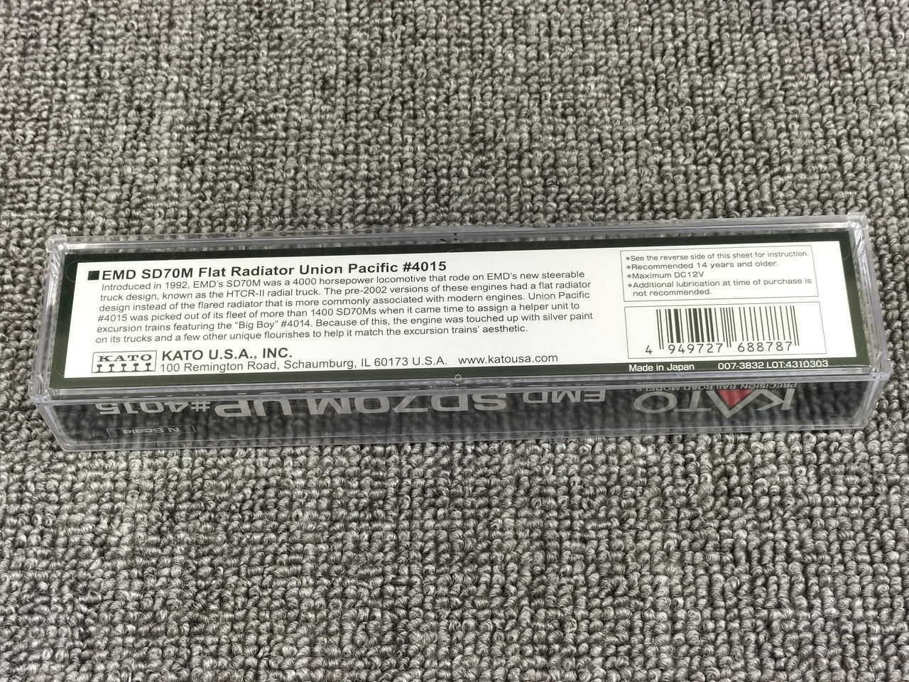 Kato 176-4015 N Gauge EMD SD70M Flat Radiator UP #4015 Excursion Train Model