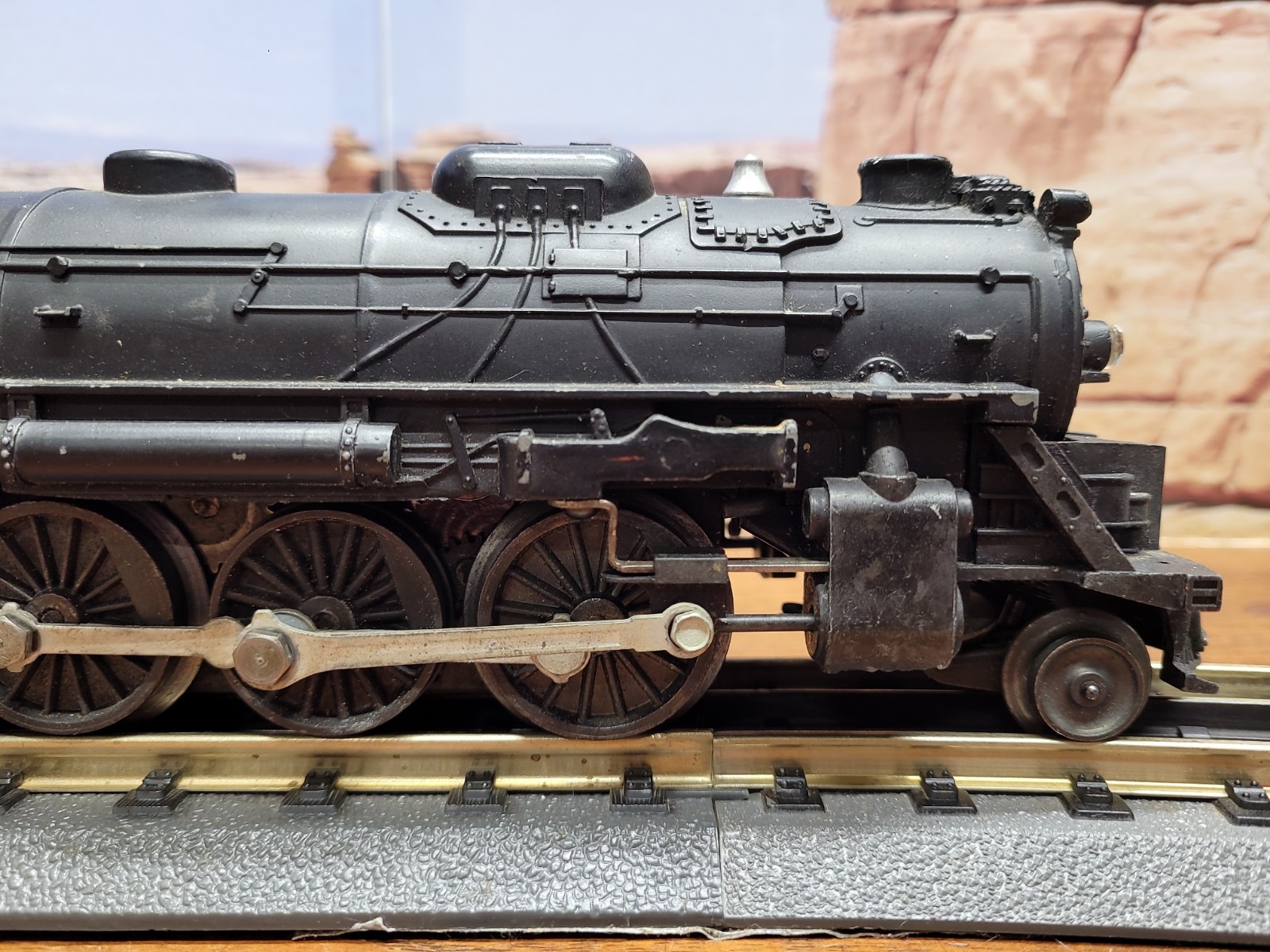 Lionel O Gauge 2-6-4 2026 Steam Locomotive And Tender For Parts Or Repair