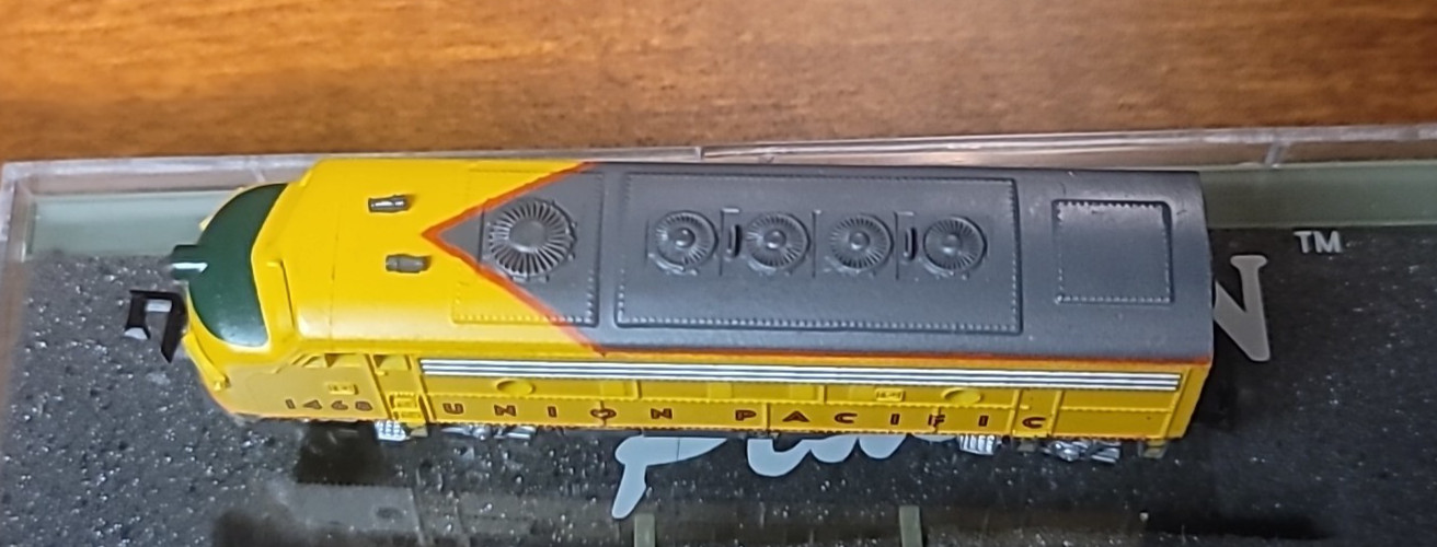 BACHMANN PLUS EMD F7 A-B-B-A UNIONPACIFIC ROAD# 1470, 1476B, 1492B, 1468 powered