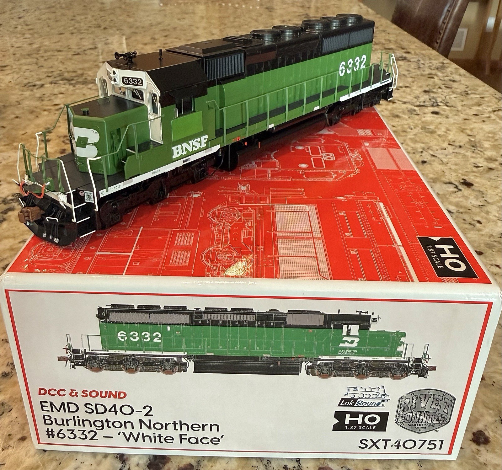 HO ScaleTrains Rivet Counter SD40-2 BNSF “white Face” #6332 DCC/Sound/patch/NIB