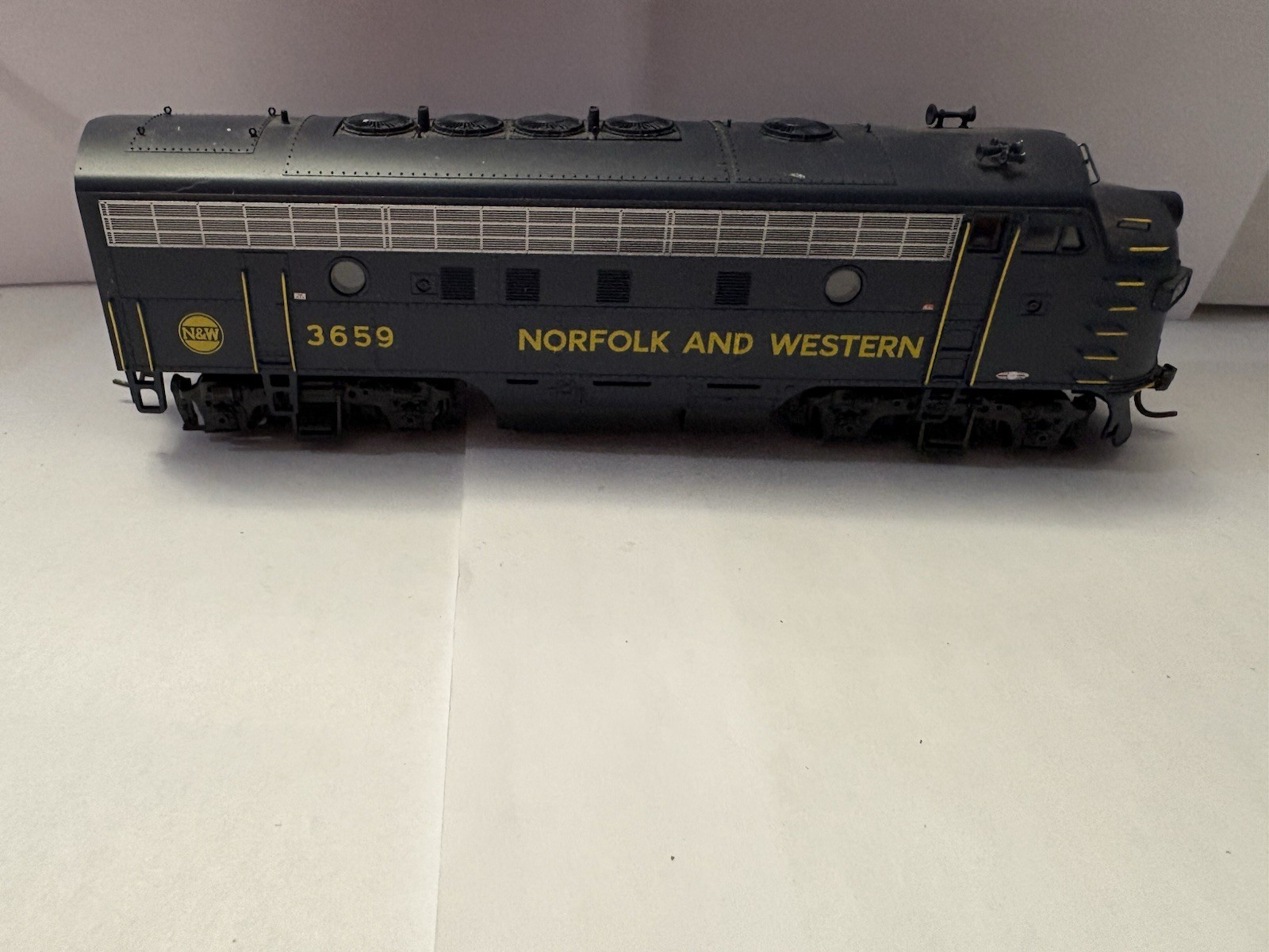 Norfolk And Western HO Scale Locomotive 3659 Tested And Runs