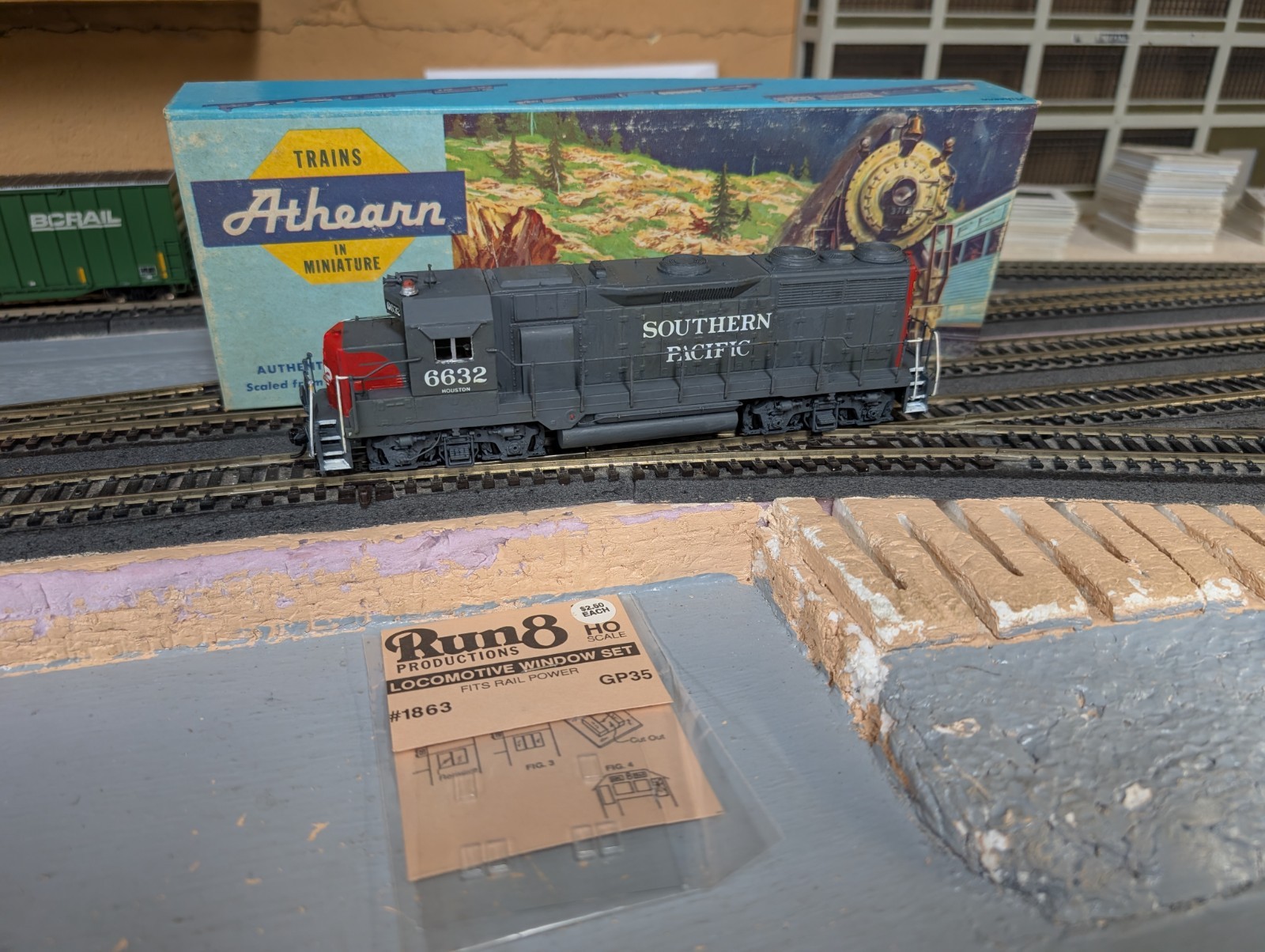 CS ATHEARN BLUE BOX/RAILPOWER CUSTOM GP35: SP SOUTHERN PACIFIC #6632 W/DETAILS