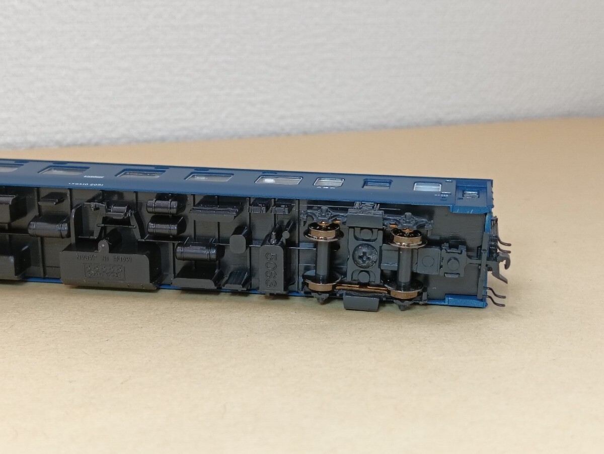 KATO OROne 10 2051 / 10-816 10 Series Sleeper Express “Noto” 7-Car Basic Set
