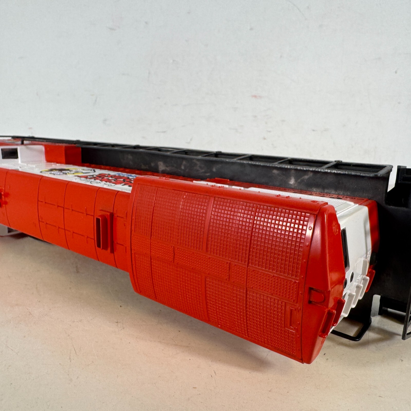 Lionel 6-8773 O Gauge Disney Mickey Mouse Express U 36B Diesel Engine Locomotive
