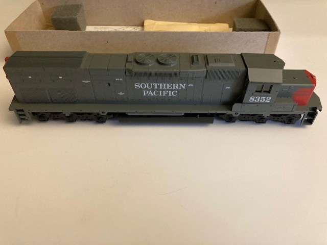 ATHEARN TRAINS IN MINIATURE 4501 SOUTHERN PACIFIC SD4OT-2 Diesel ORIGINAL BOX