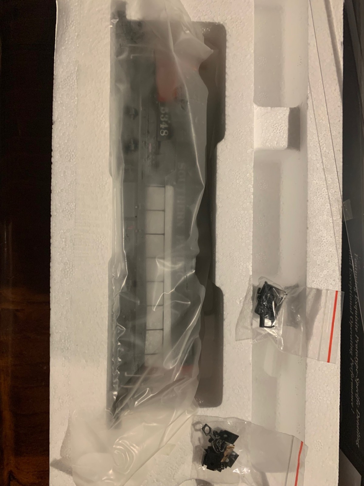 Walthers 920-41624 HO SP EMD SD9 Diesel Locomotive w/Tsunami sound/DCC #5348 NIB