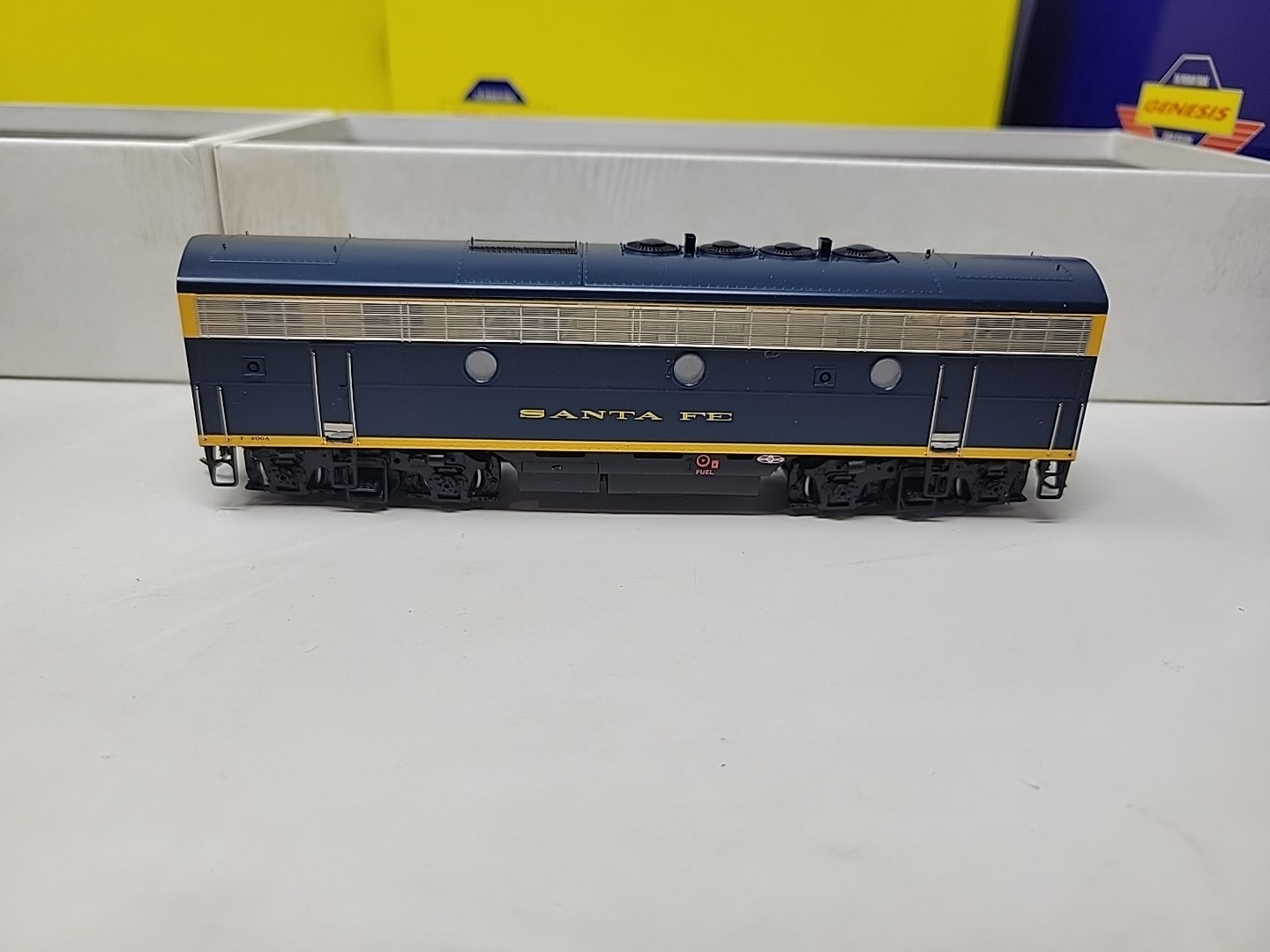 HO Scale Athearn Genesis 0G2502A ATSF Santa Fe F3 A/B Diesel Locomotive Set
