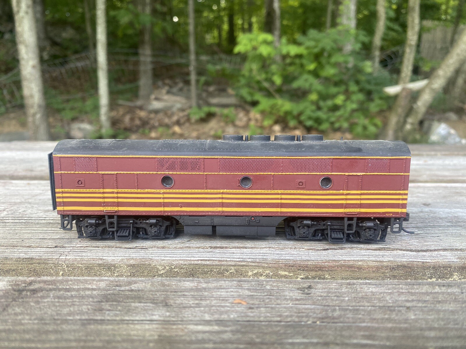 Custom Painted Boston And Maine Stewart/Kato F3B Phase IV B Unit Locomotive HO