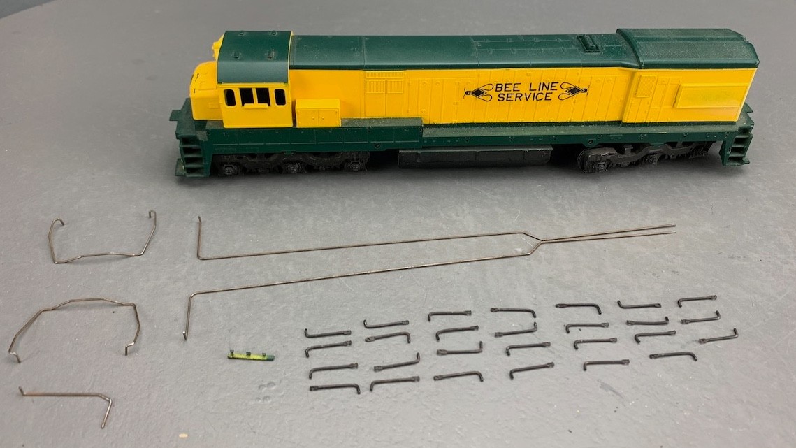HO Athearn Reading Bee-Line U30-C Diesel Locomotive Unpowered Kit HO8524