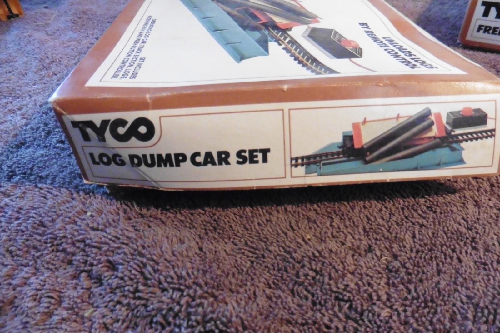 Vtg Lot of TYCO HO Scale Box Car Log Dump Building Kits INCOMPLETE FOR PARTS