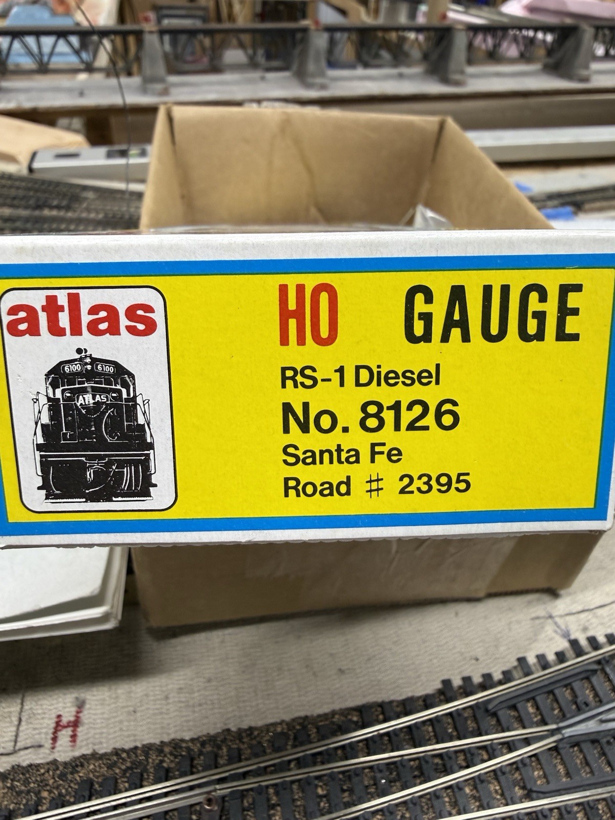 Santa Fe Atlas / Kato ALCO RS1 Road Switcher