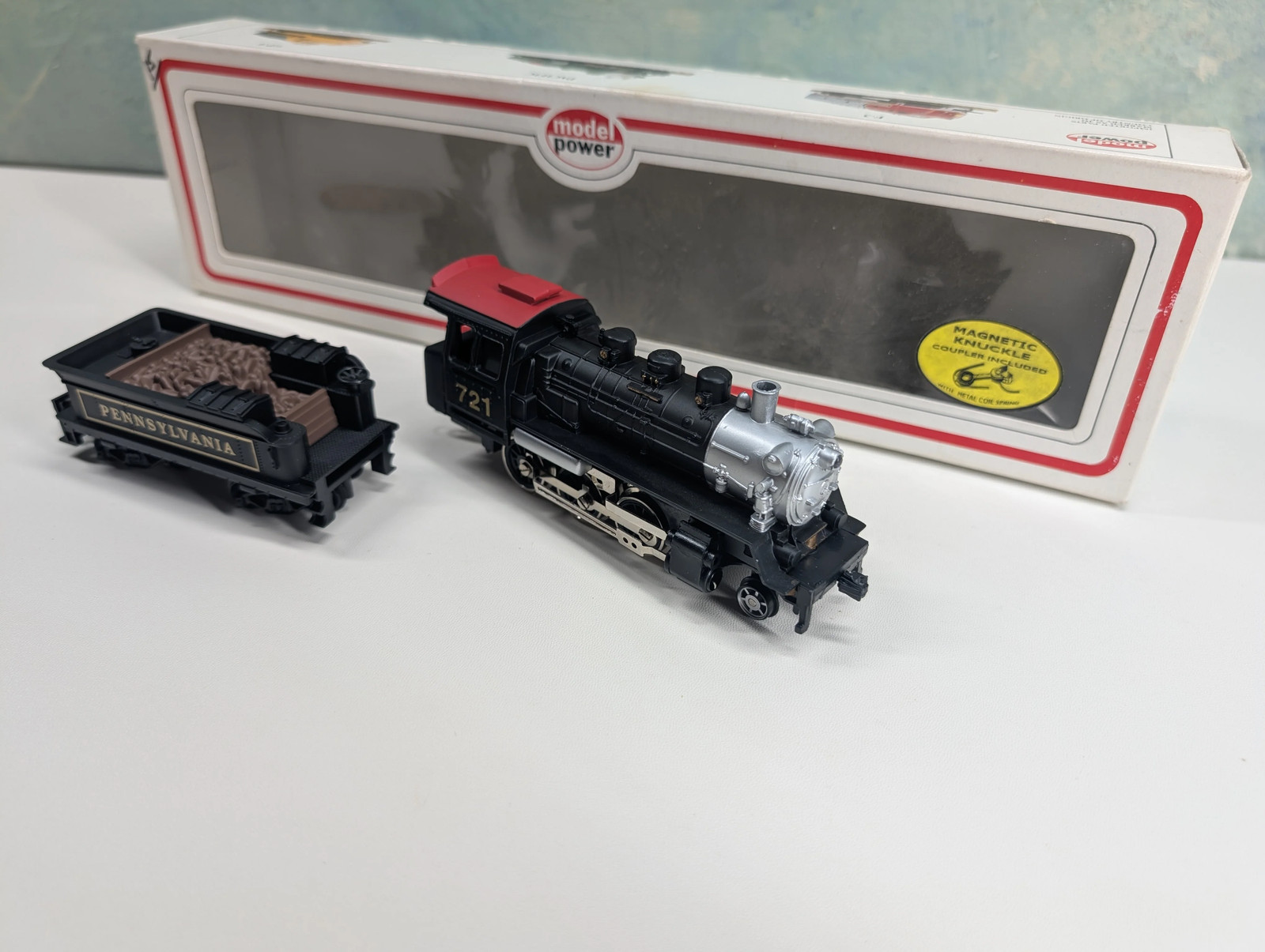 Model Power 6721 HO Scale 2-6-0 Steam Locomotive PRR #721 Runs Great! DC READ