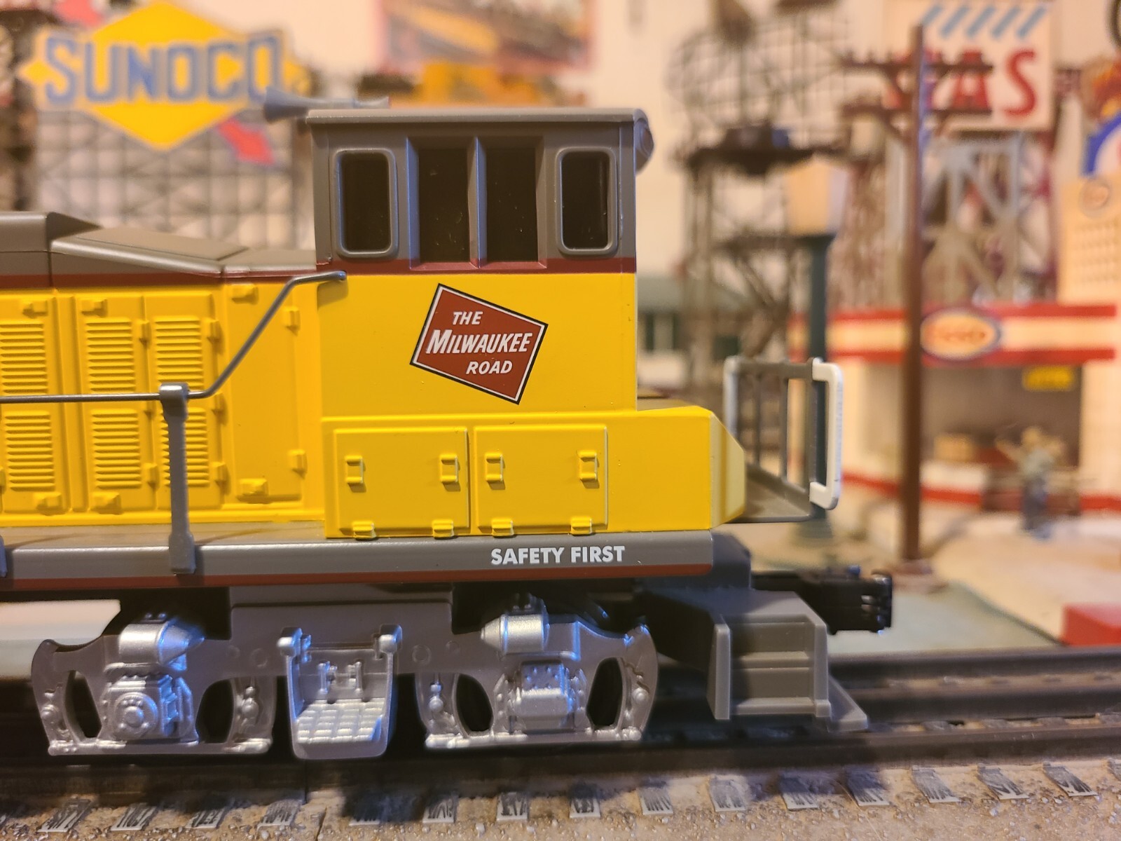 K-LINE-LIONEL MILWAUKEE ROAD MP-15 Diesel Loco in Box Serviced & Ready To Work