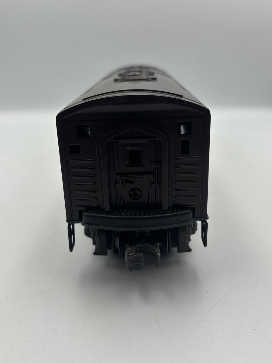 Lionel 6-8581 O Gauge Illinois Central F3 Dummy B Unit Diesel Locomotive EX/Box