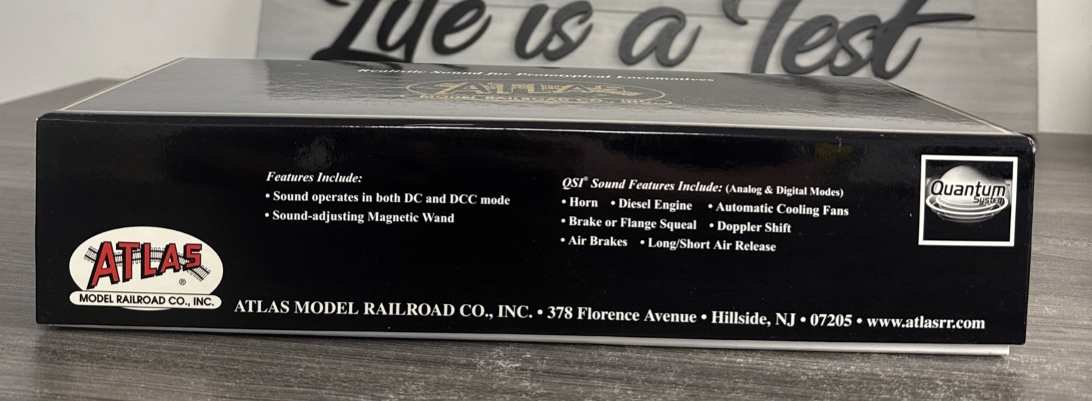 Atlas Master Series Gold HO #10000413 Reading GP40-2 #3674 – DOES NOT RUN!