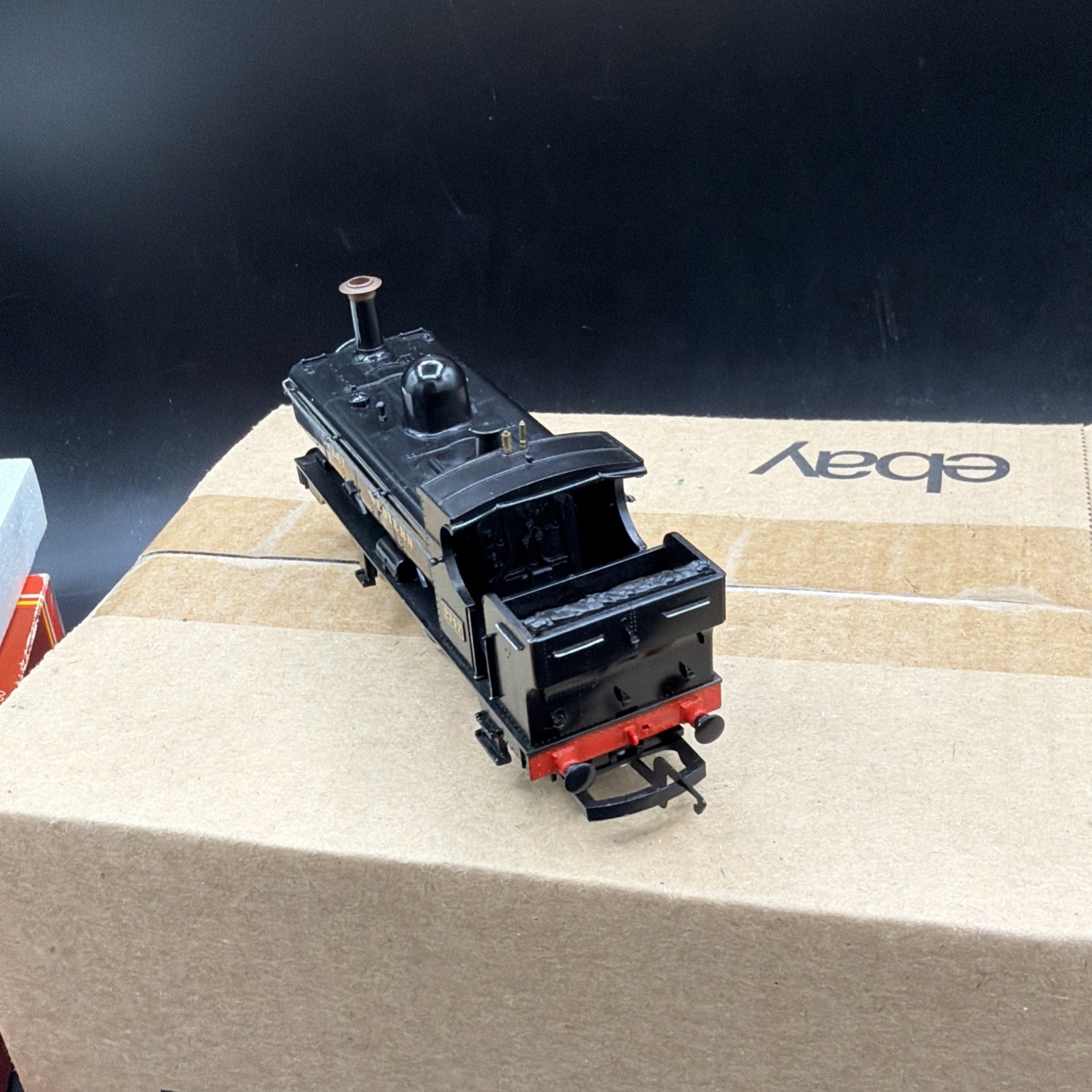 Hornby OO Scale Black R158 0-6-0 Great Western 2747 Steam Locomotive
