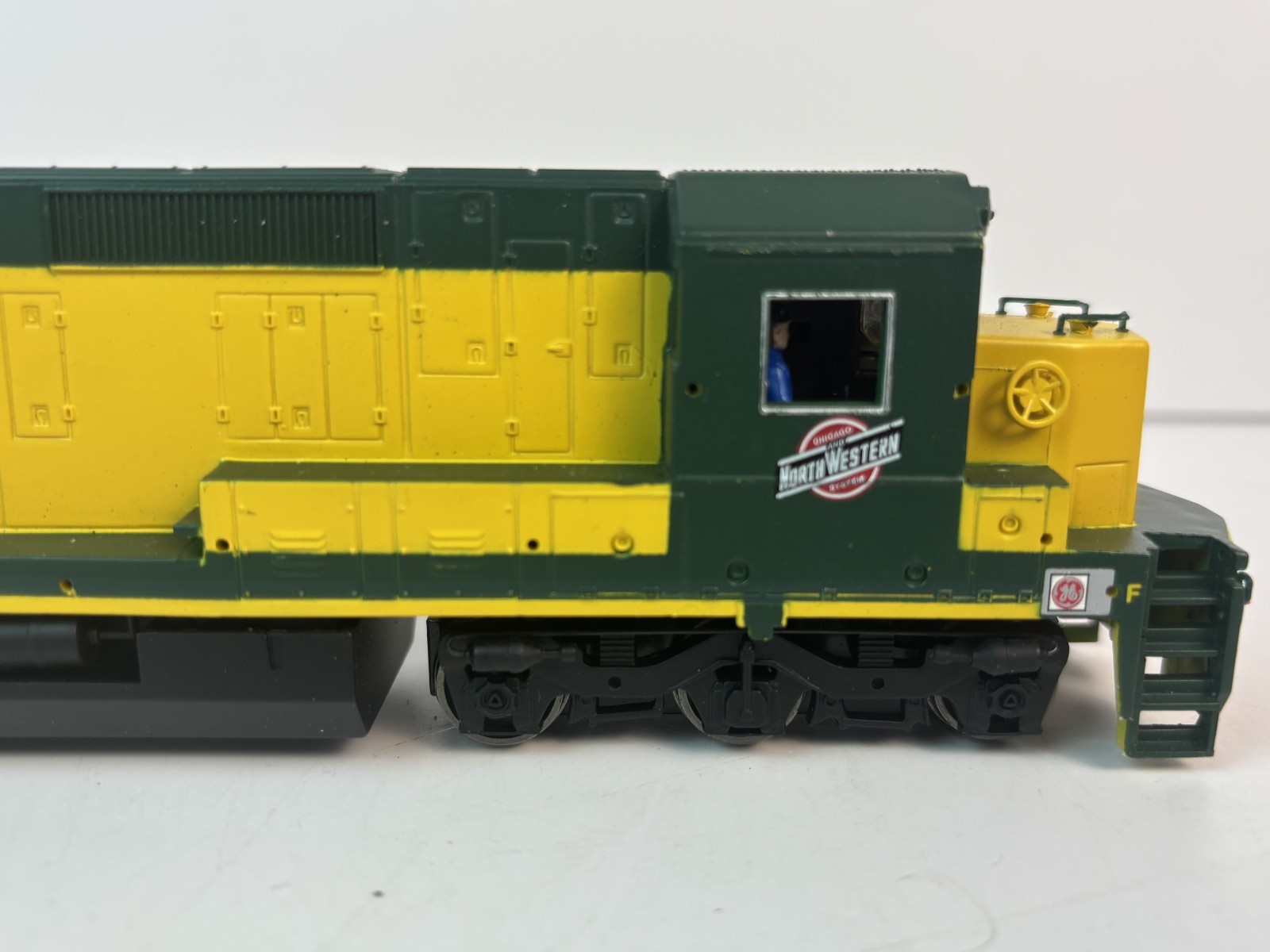 Bachmann Spectrum GE Dash 8‑40C Diesel Locomotive C&NW 8507 HO Item 85022 LNIB