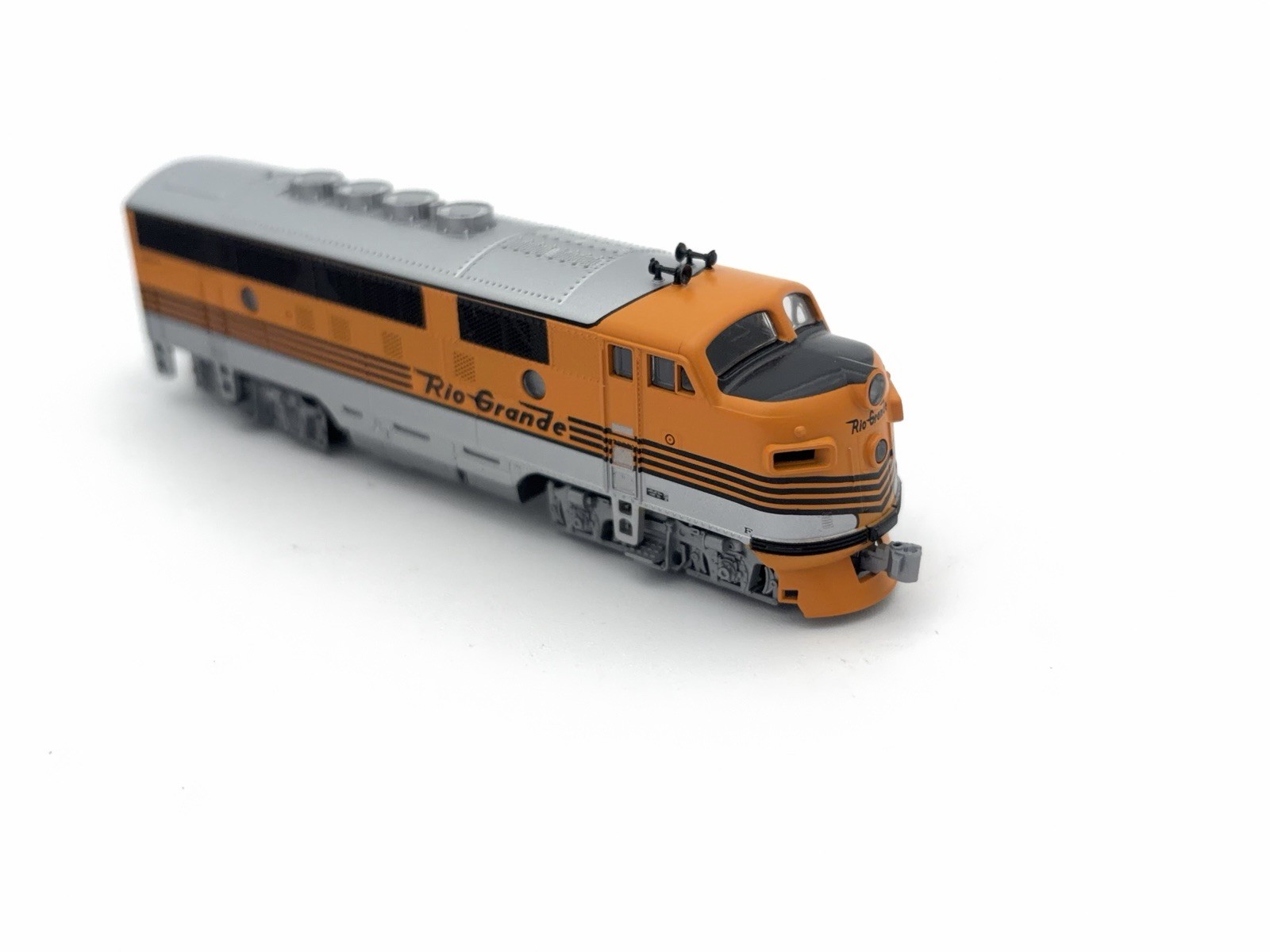 KATO – N – D&RGW – EMD F3A/B/A Loco Set #5544/5541 – Train 176-1304, 1305, 1308