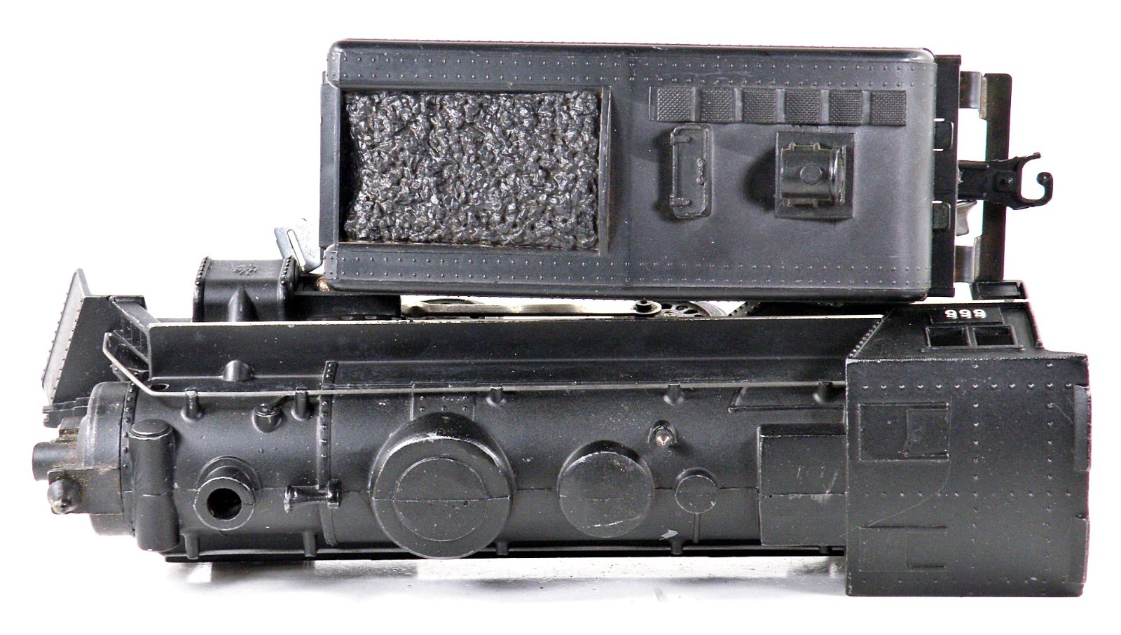 Marx 666 Loco & Assorted Cars /13/
