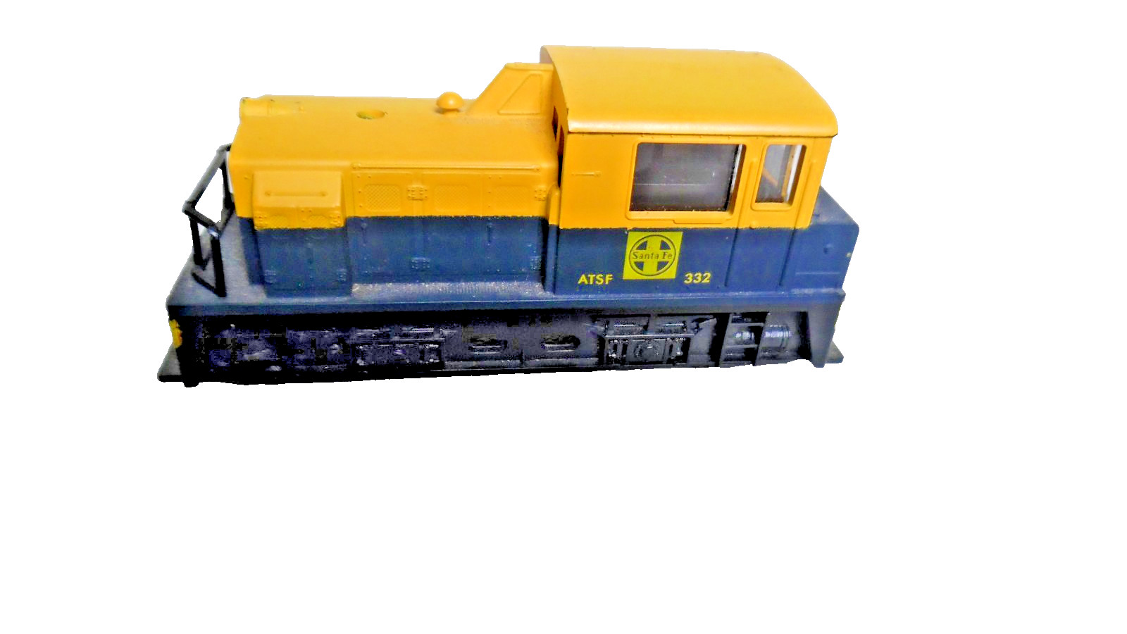 Unknown 332 Santa Fe Powered Switcher -Used -Tested Works Fine