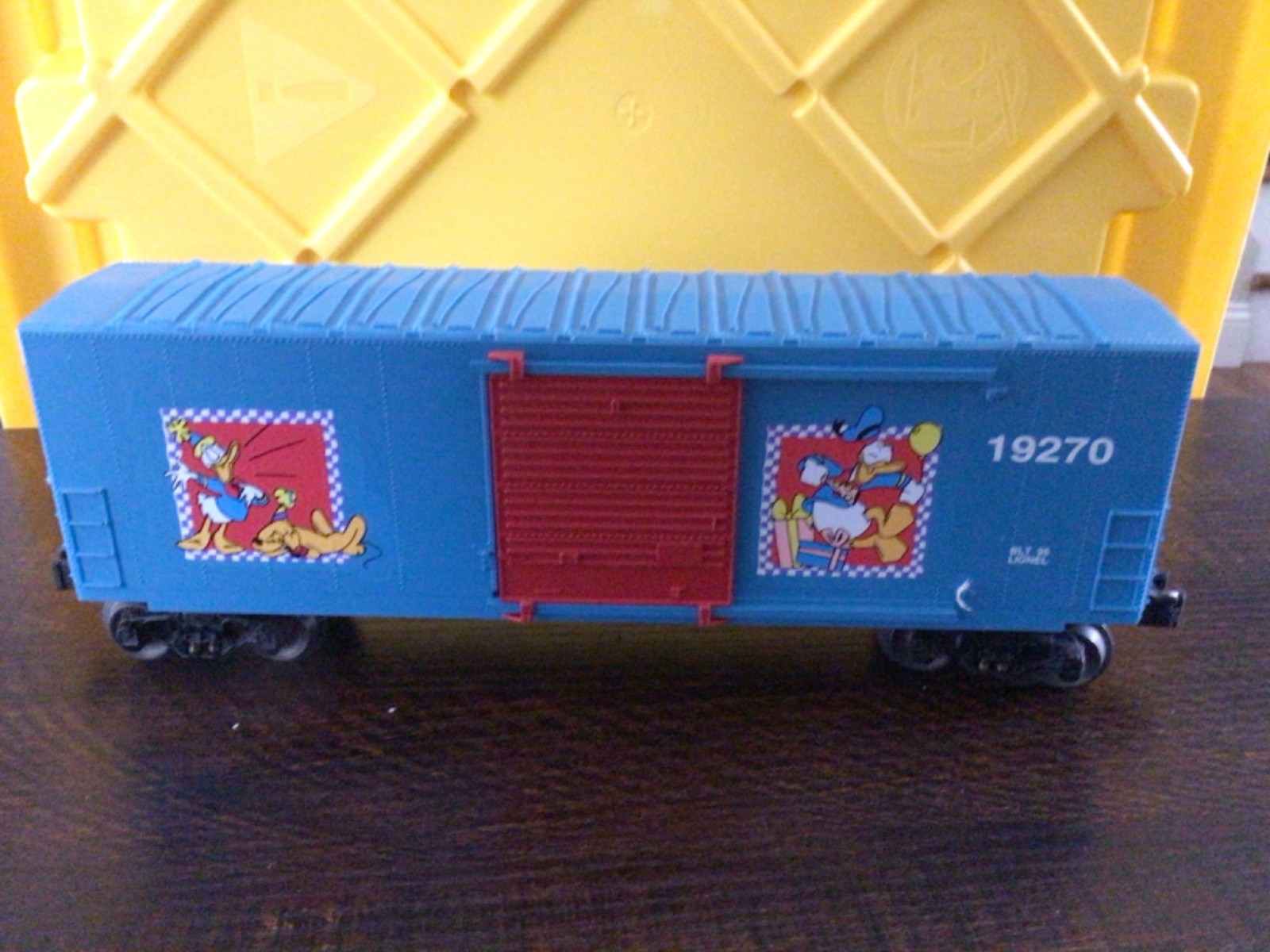 LIONEL DISNEY 1991-1996 MICKEY MOUSE EXPRESS 10 PIECE O/027-GAUGE TRAIN SET C-8