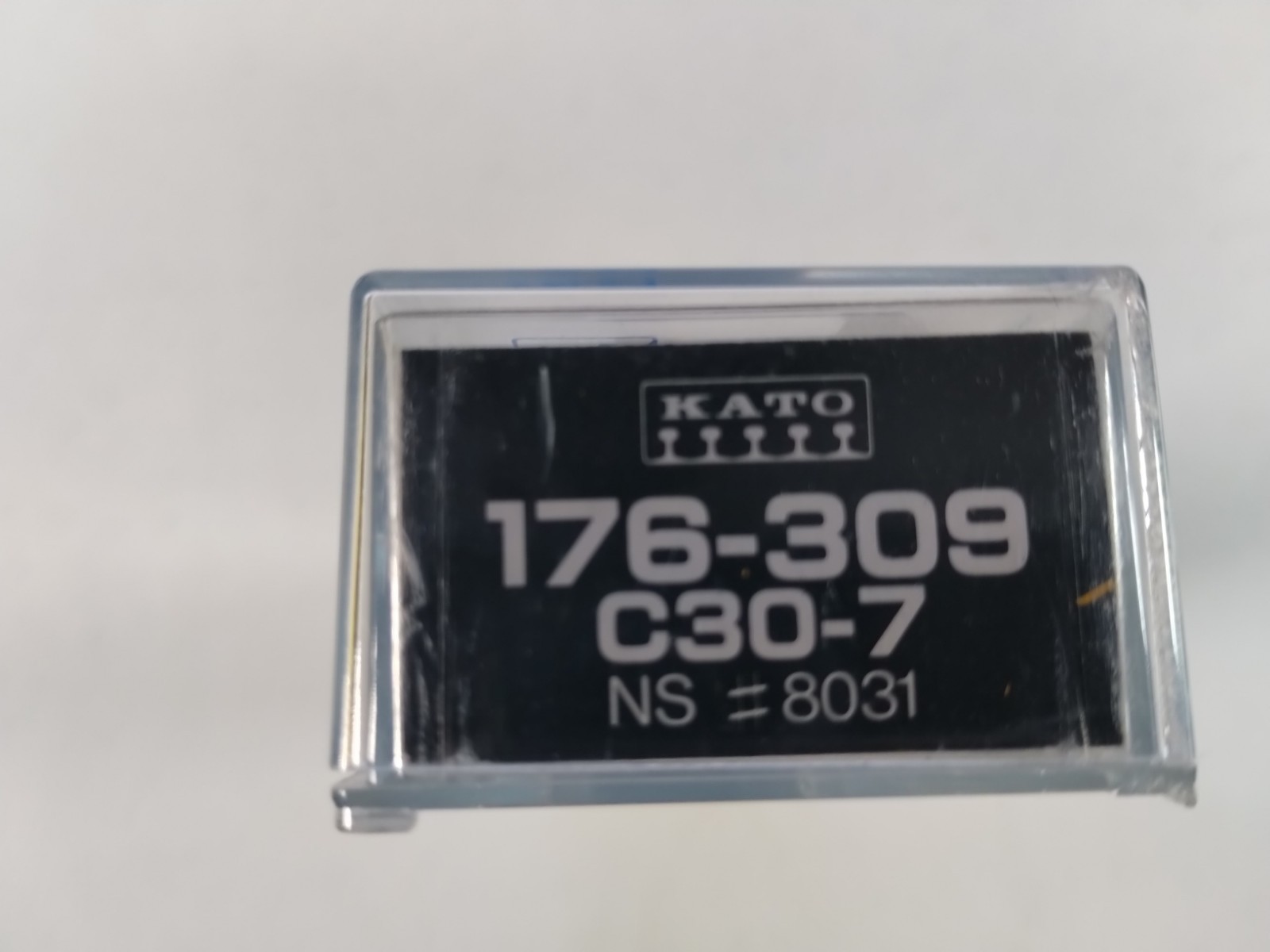 KATO 176-309 GE C30-7 Norfolk Southern #8031 N-Scale DC