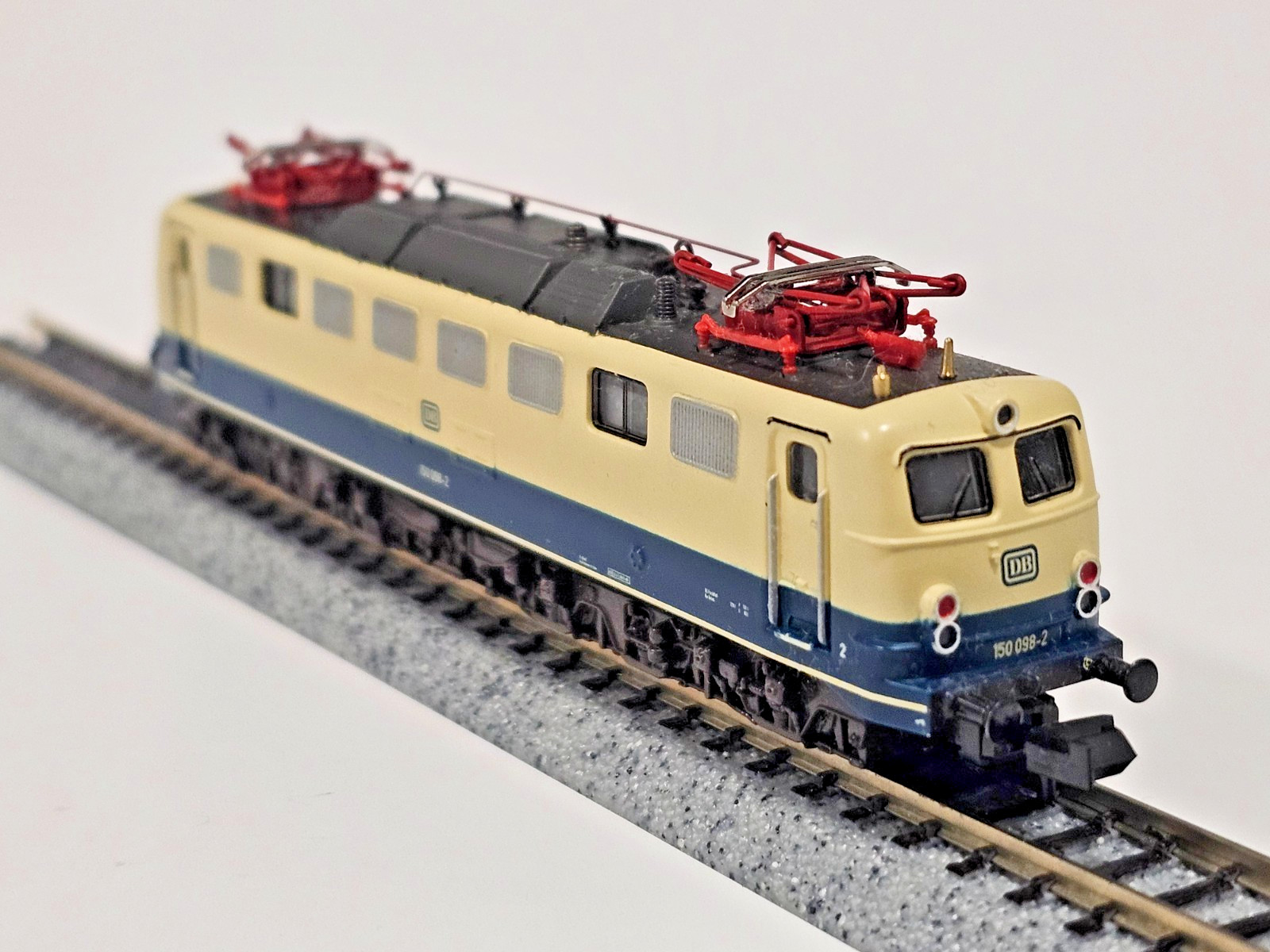 N SCALE ROCO #02163B MODEL GERMAN RAILWAY DIESEL LOCOMOTIVE DB 150 098-2 AUSTRIA
