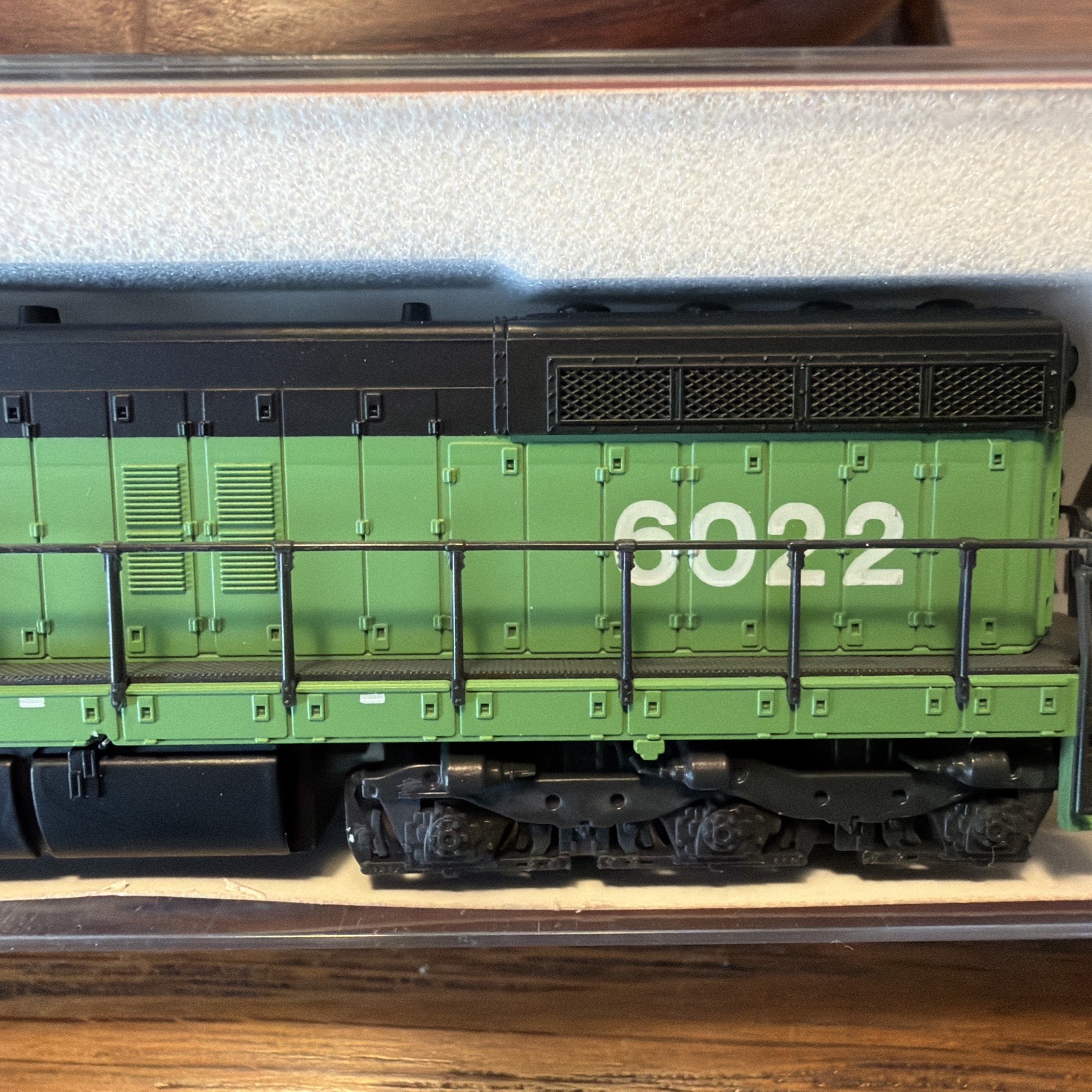 Atlas EMD SD 7 Burlington Northern Locomotive
