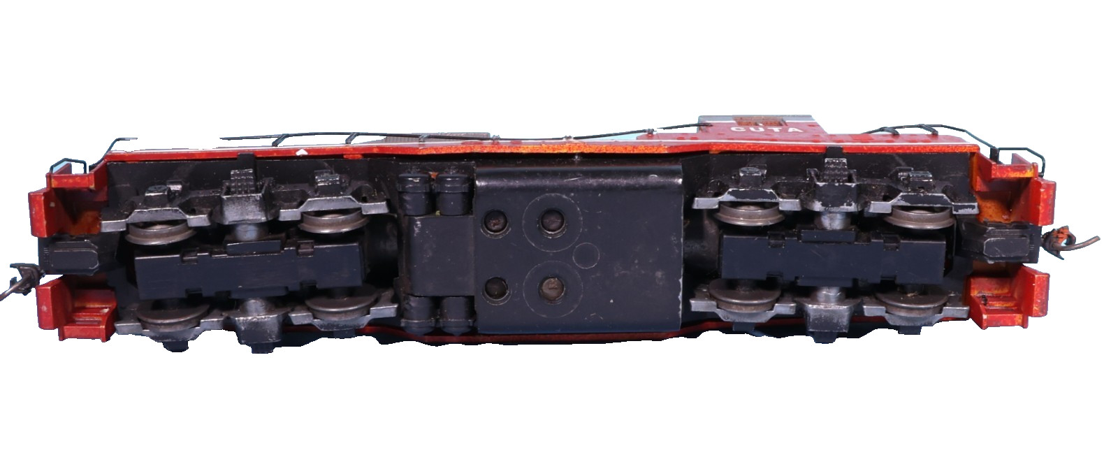 Athearn HO Powered CUTA Low Hood Diesel Engine 2406
