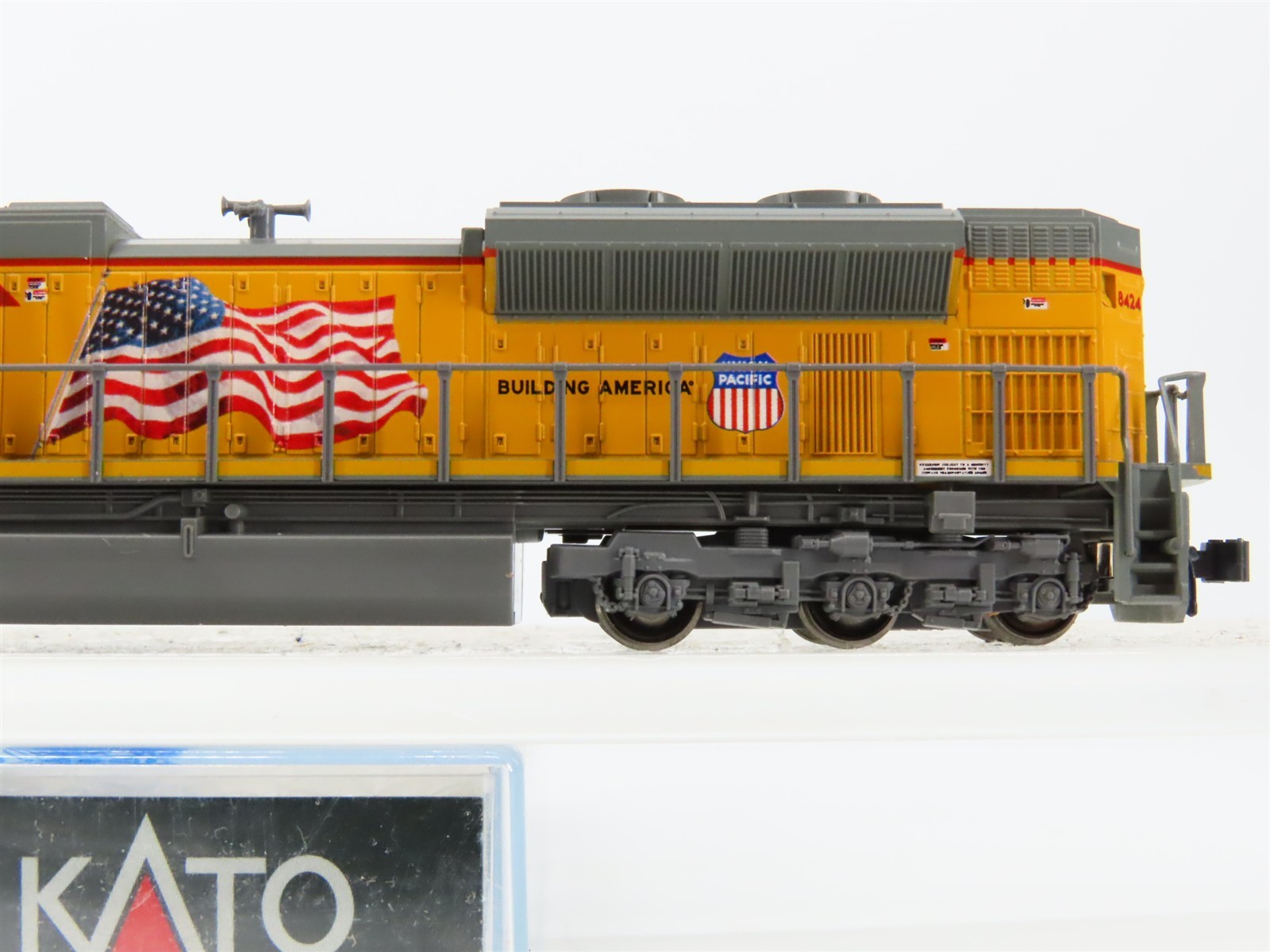 N Scale Kato 176-8401 UP Union Pacific SD70ACe Diesel Locomotive #8424