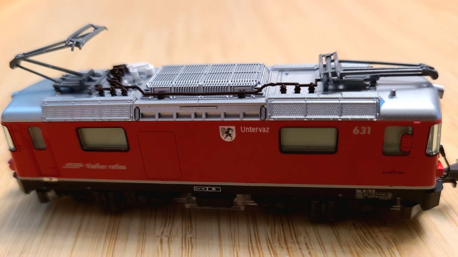 KATO 3102 N gauge RhB Ge4/4-II locomotive #631 “Untervaz” w/ TCS DCC!