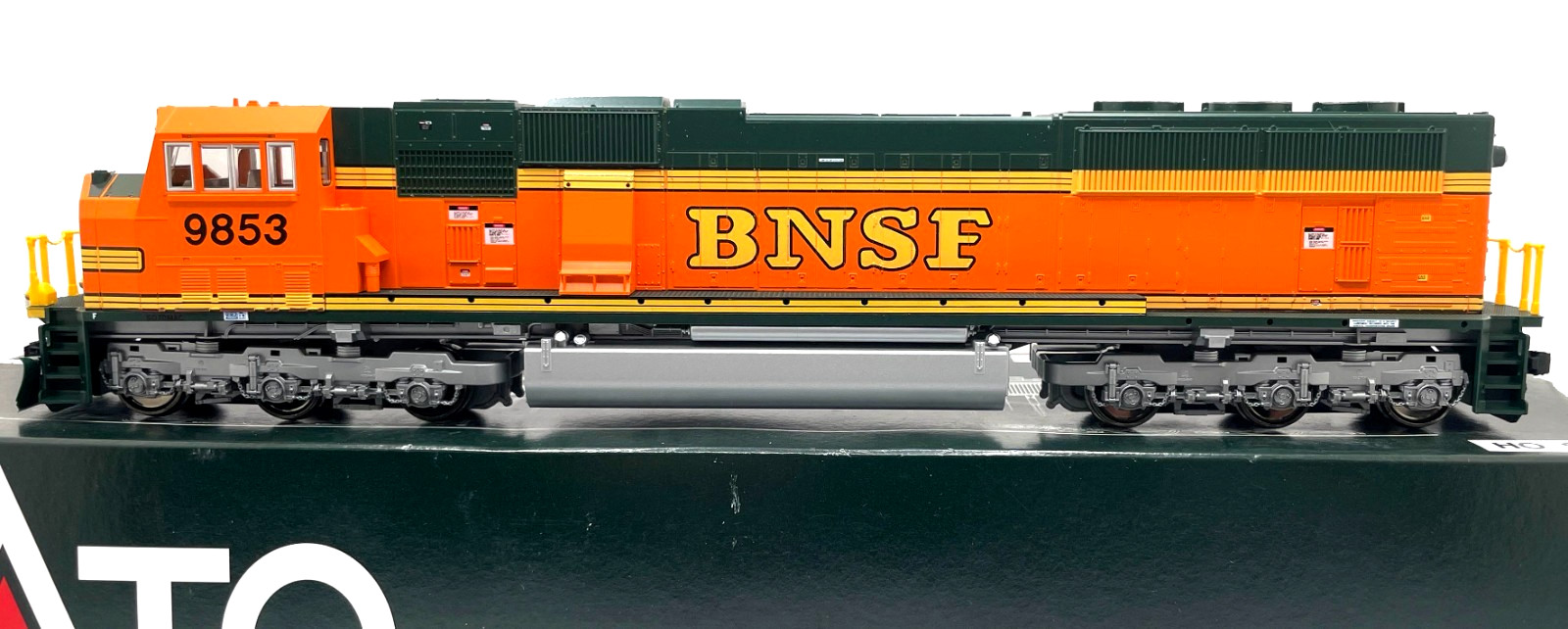 HO KATO 37-6404 EMD SD70MAC CAB HEADLIGHT BNSF # 9853 HERITAGE II DCC READY