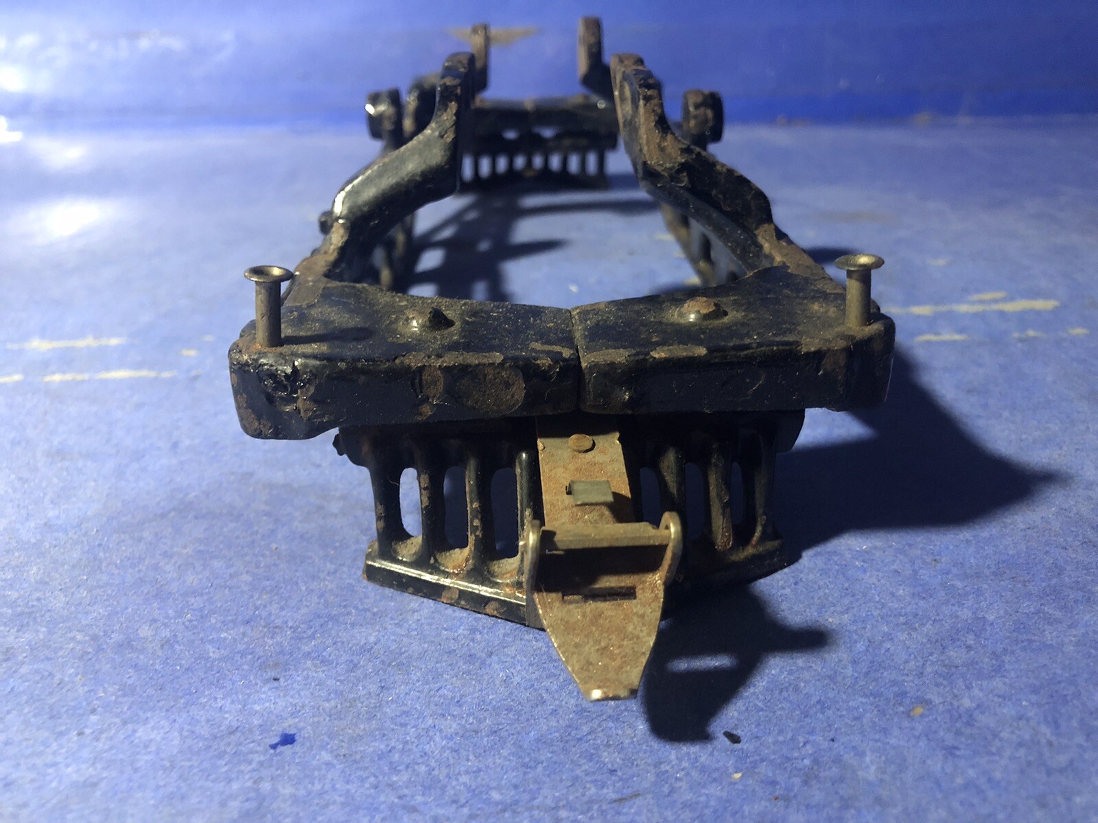 Ives Prewar Locomotive Chassis (Cast Iron)