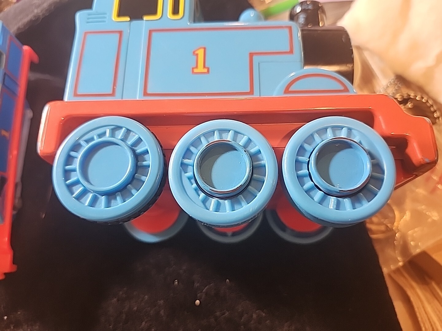 Thomas Train Collectible5 Battery Operated Motorized Trains 2010 (211)