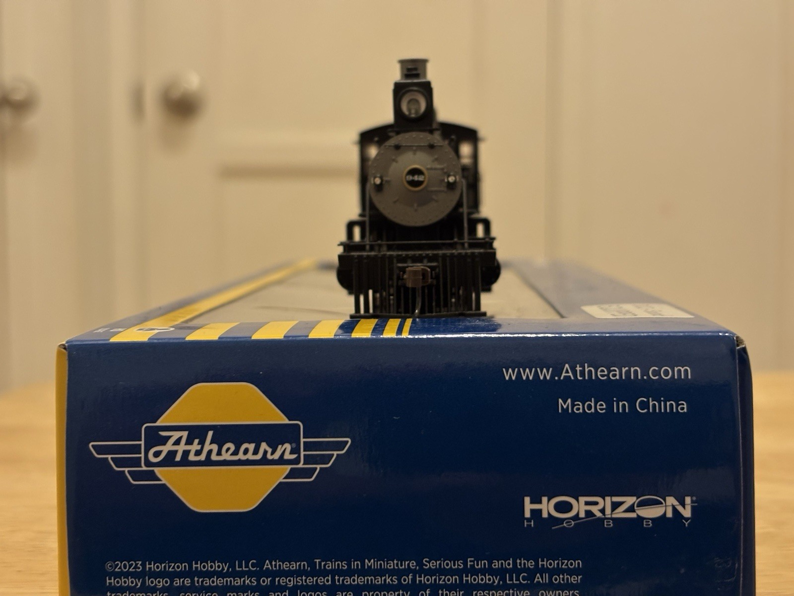 Athearn Ho Scale Rio Grande D&RGW 2-6-0 Steam Locomotive. Used 6 Or Less Times.
