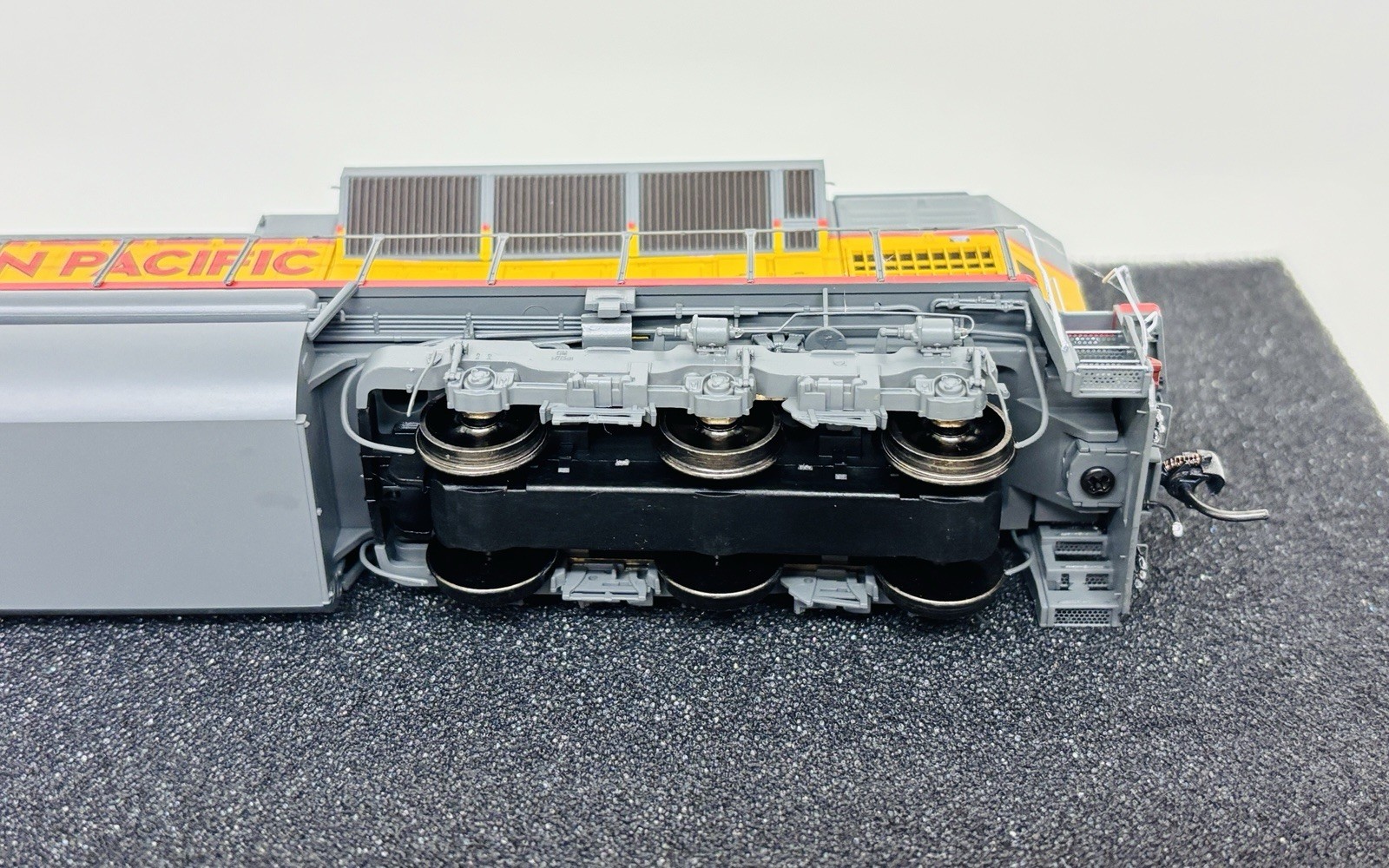 Athearn Genesis HO UP SD90MAC-H Phase II #8559 w/ DCC & Sound ATHG27329 LN