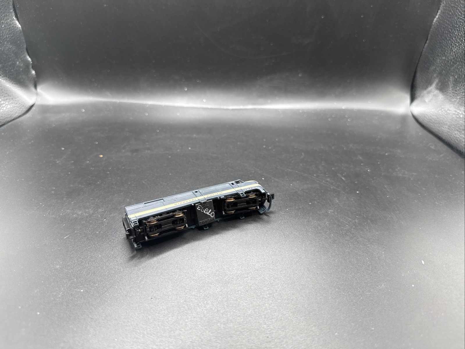 Life Like 7928 N Scale – Missouri Pacific #352 FA2 Diesel Locomotive READ F.53