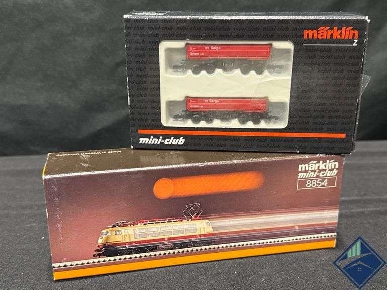 Märklin Z Mini Club Die-Cast Train Set, Models 82432 and 8854