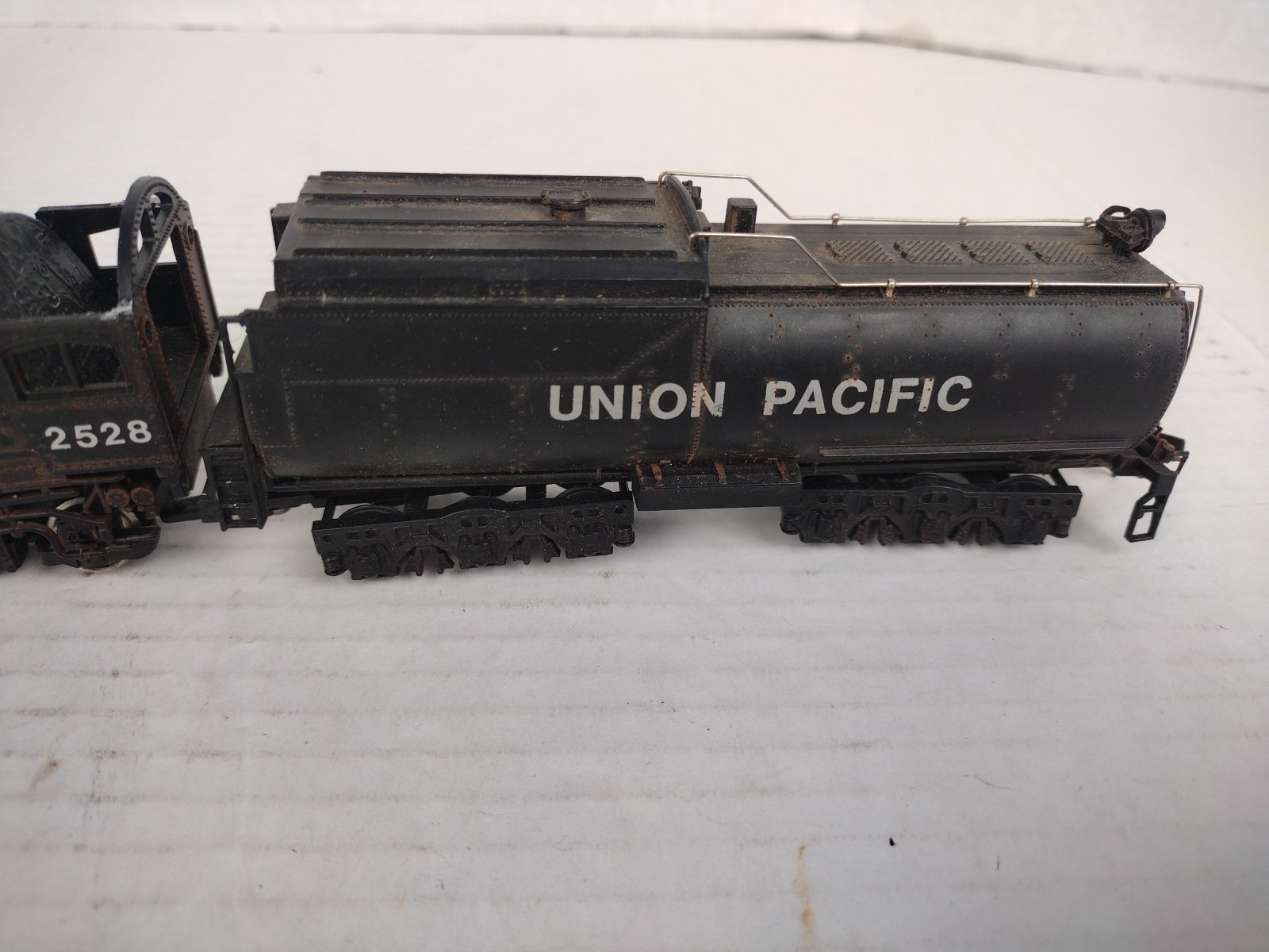 HO Bachman 2528 Union Pacific Steam Engine/Tender Used