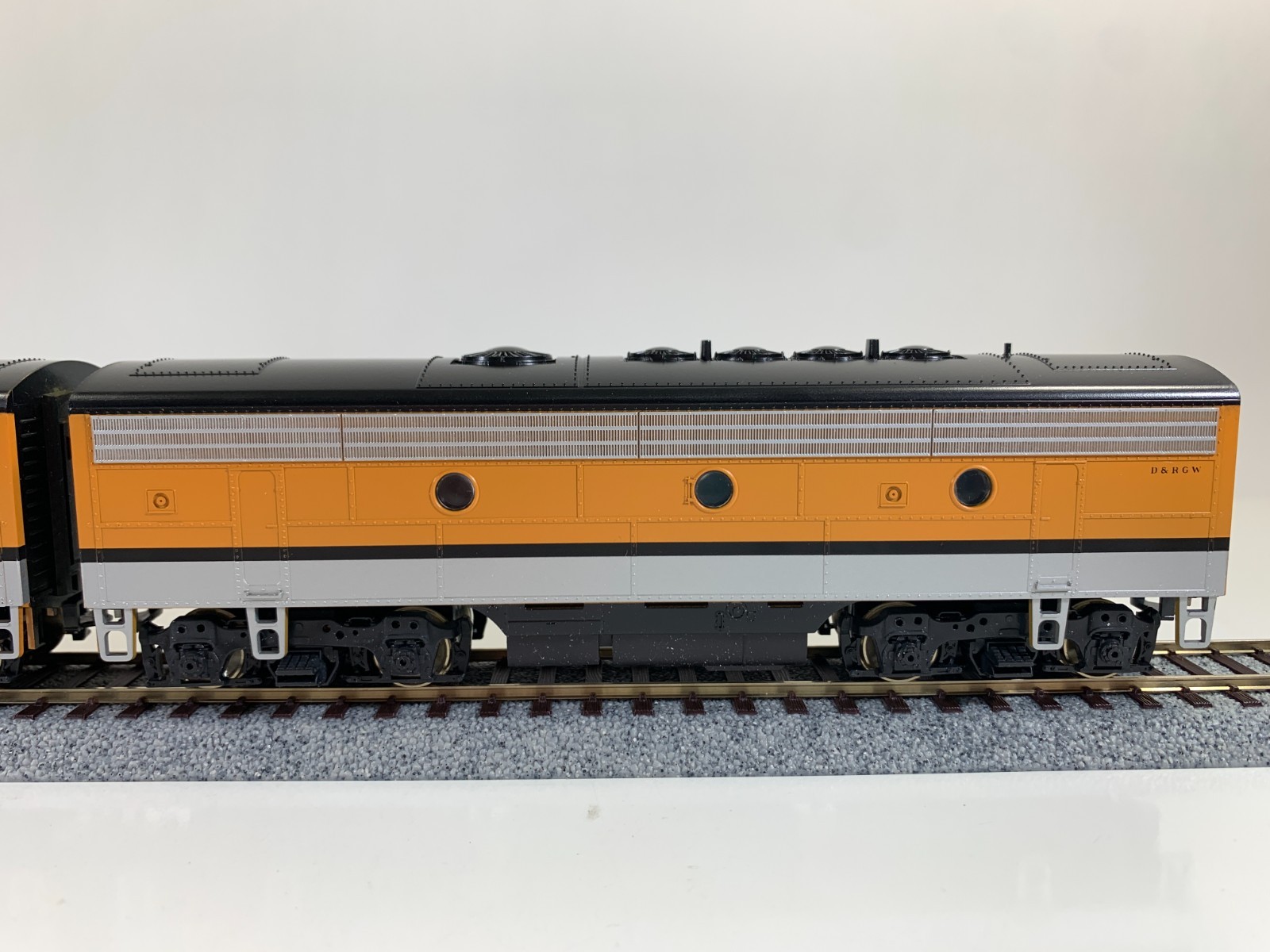 HO Stewart Hobbies 5912 F9 AB D&RGW Diesel Set # Un-numbered