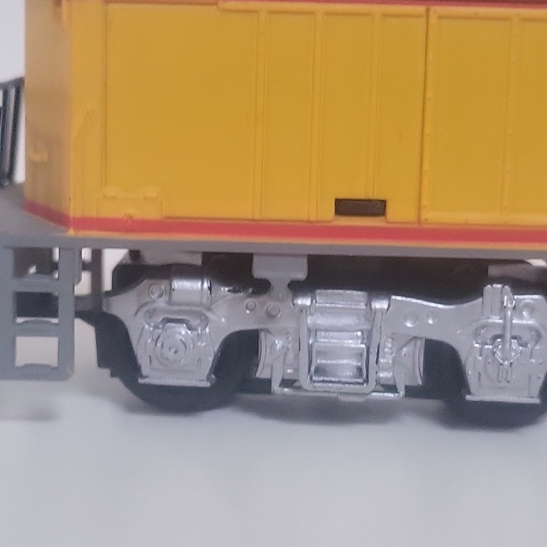 UNTESTED HO Scale Union Pacific 3901 yellow gray 1:87 scale Locomotive “AS IS”