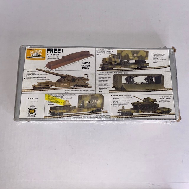 AHM HO GAUGE MODEL RAILROAD U. S. ARMY 3 PEICE CARRIER CAR WITH TRUCK & TRAILER
