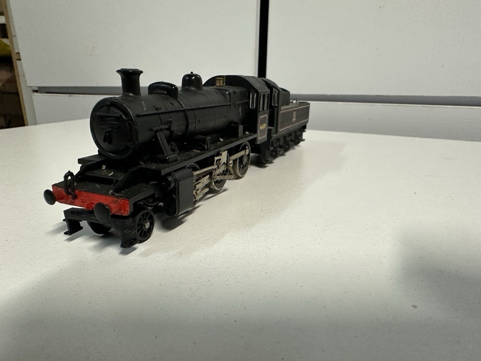 TRIANG BR BLACK STEAM LOCOMOTIVE WITH TENDER 46409