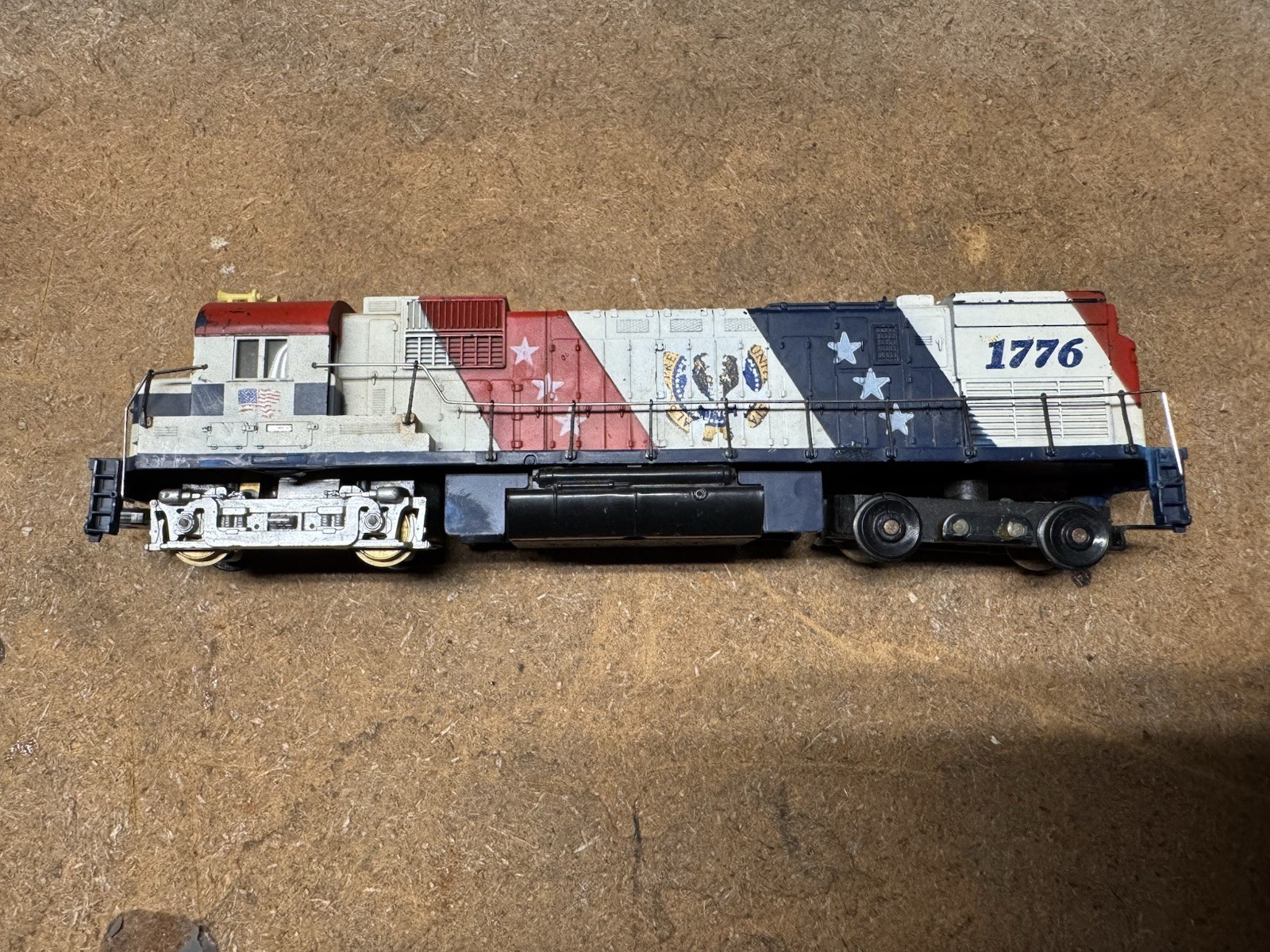 Vintage HO Scale Diesel Locomotive #4301 Patriotic Red White Blue Train Engine