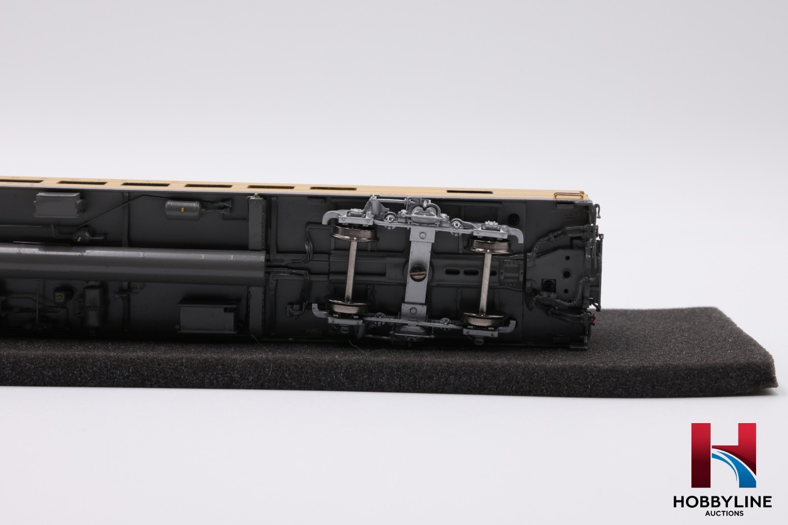 Overland Models 3435.1 Brass Union Pacific “Portland Rose” Coach | NEW