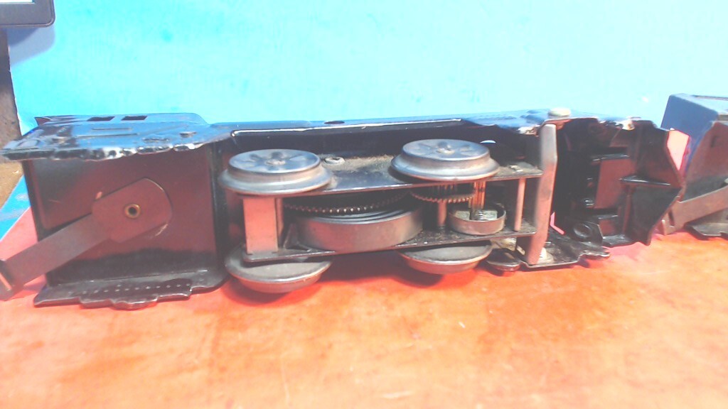 Vintage- MARX–1940s-? TIN LITHO-New York Central-2 cars -1 Locomotive-TRAIN SET
