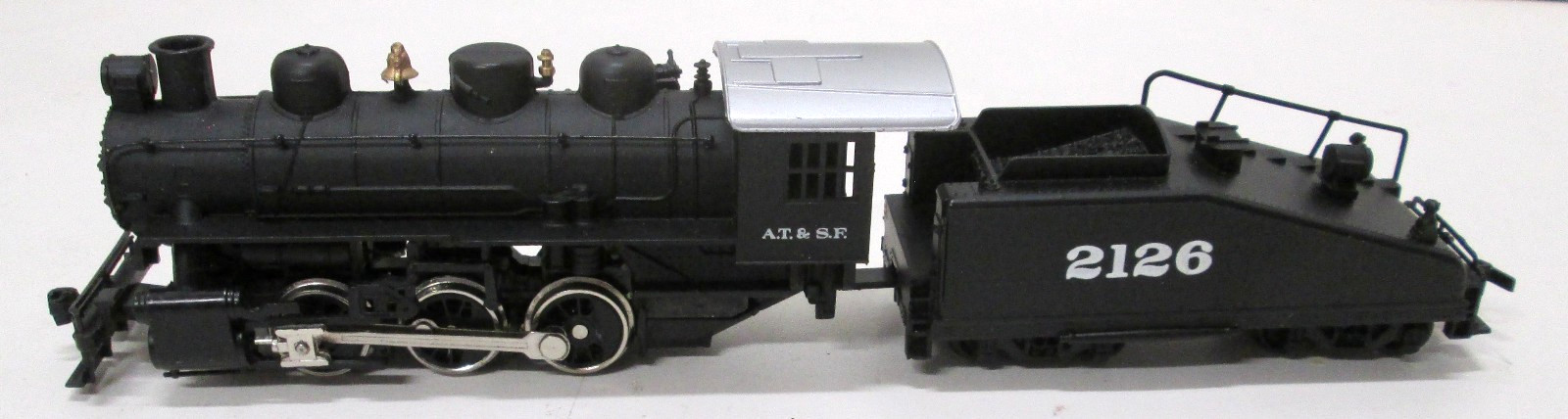 Bachman HO Scale 0-6-0 A.T. & S.F. #2126 Model Train Locomotive & Coal Car